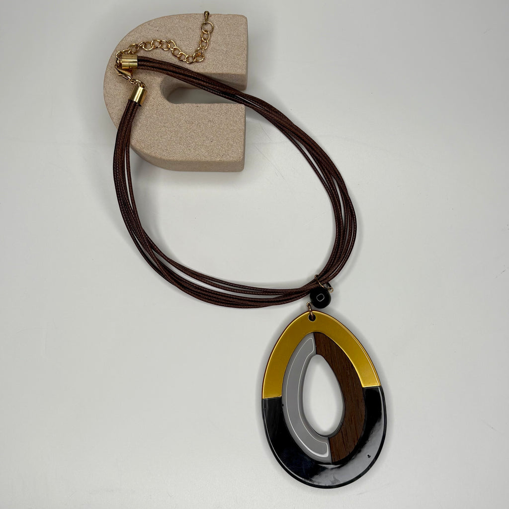 Short necklace, with wood, gold, black & brown teardrop pendant