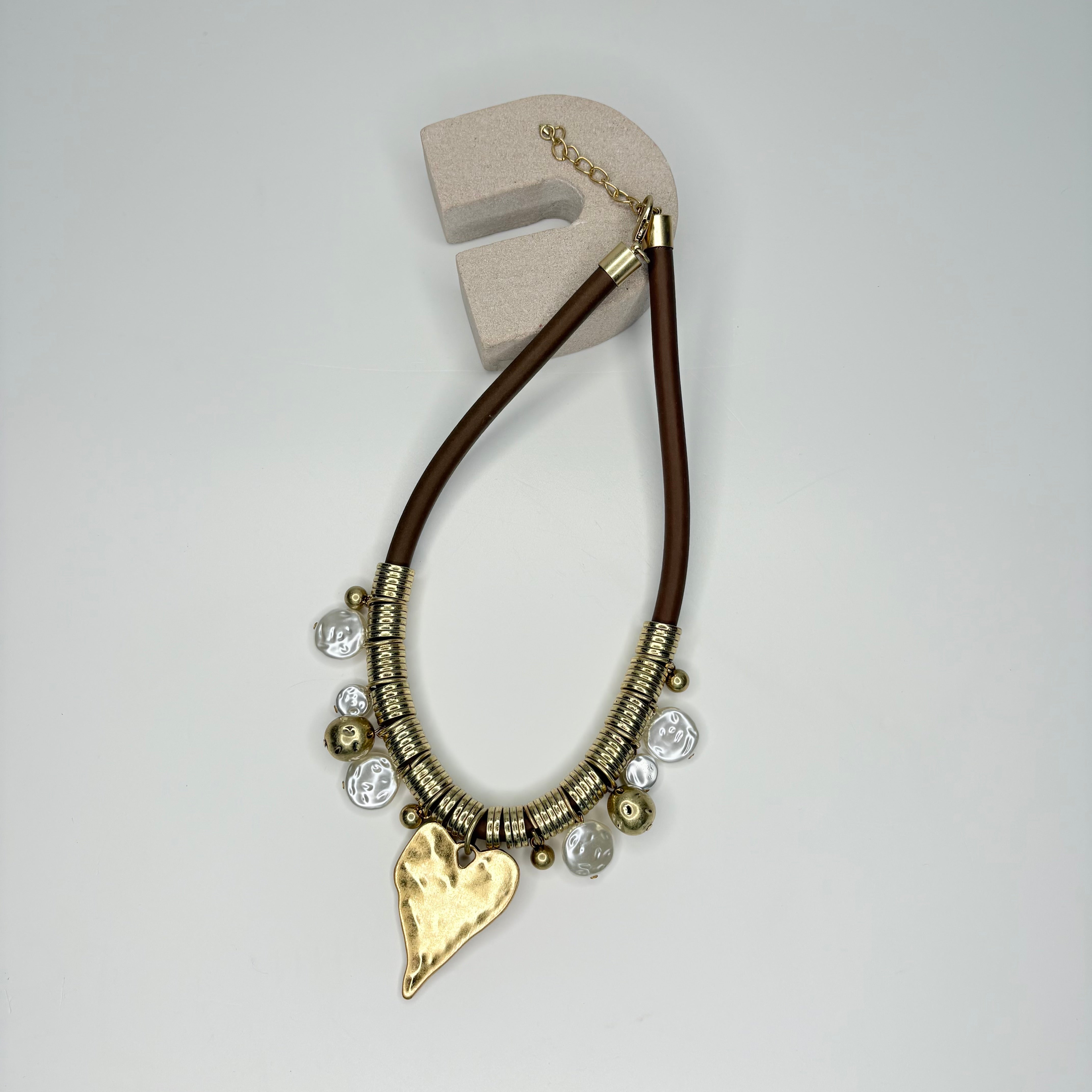 Short brown necklace, with gold heart & white faux pearl pendants