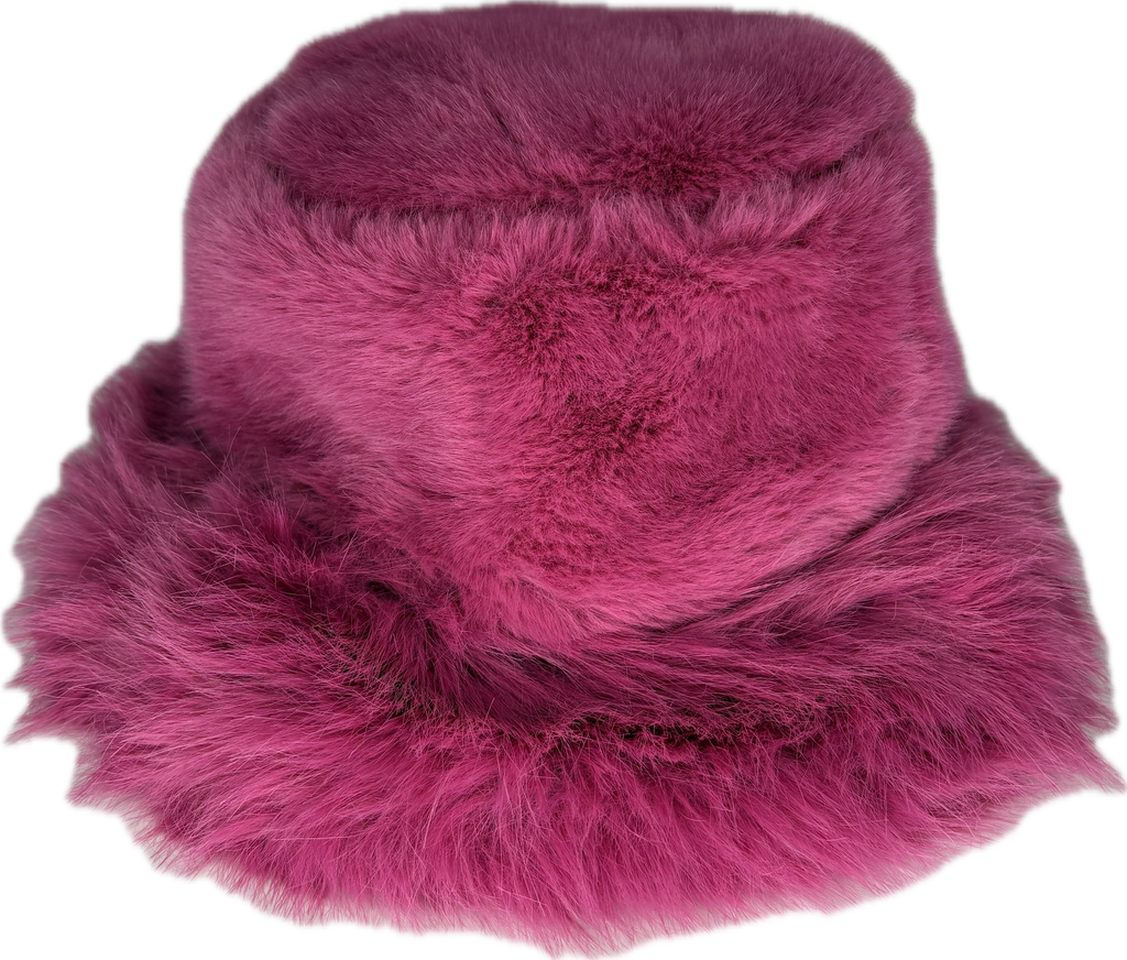 Fur bucket hat in fuchsia