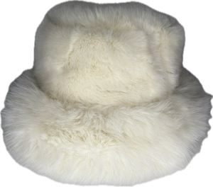 Fur bucket hat in winter white