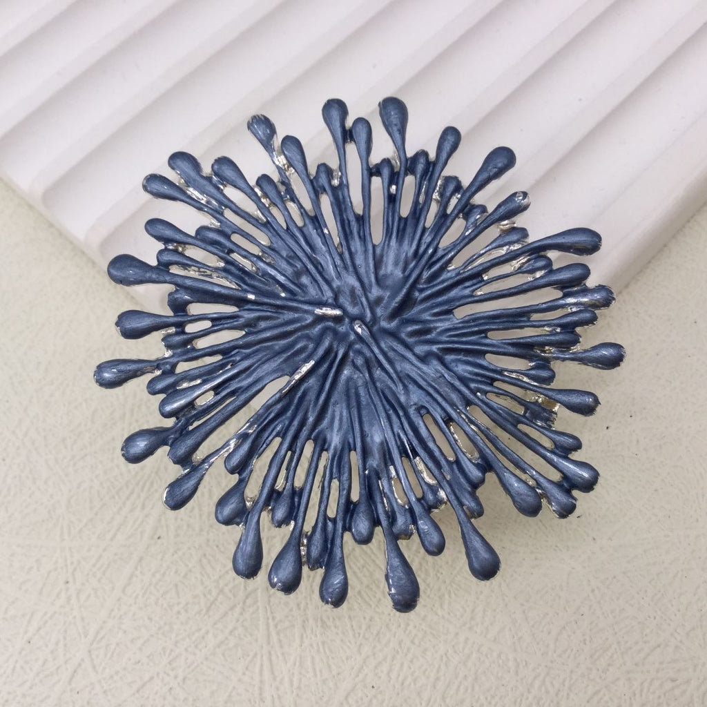 Blue starburst magnetic brooch and scarf clip