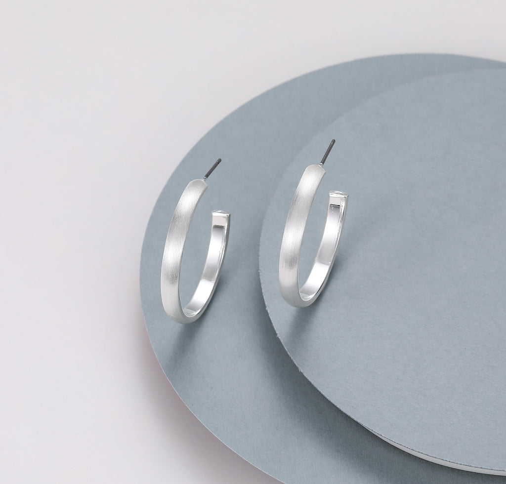 Matte silver hoops (2.5cm)